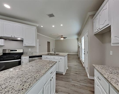 1508 Kendal Drive - Photo Thumbnail 6