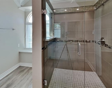 1508 Kendal Drive - Photo Thumbnail 11