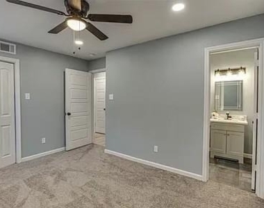 5709 Walraven Circle - Photo Thumbnail 29