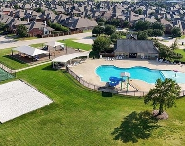 3116 Hereford Drive - Photo Thumbnail 17