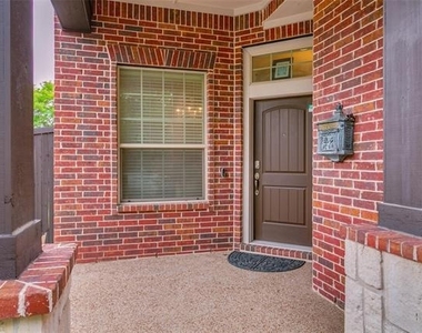 3116 Hereford Drive - Photo Thumbnail 1