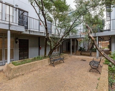 4020 Holland Avenue - Photo Thumbnail 2