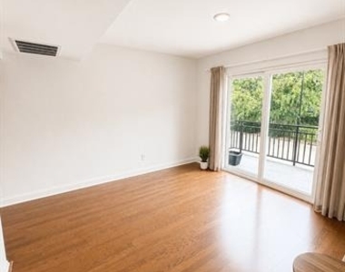 4020 Holland Avenue - Photo Thumbnail 6