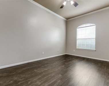 15858 Durango Drive - Photo Thumbnail 6