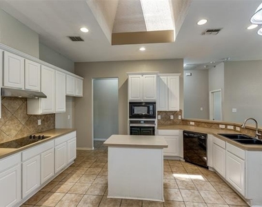 15858 Durango Drive - Photo Thumbnail 16