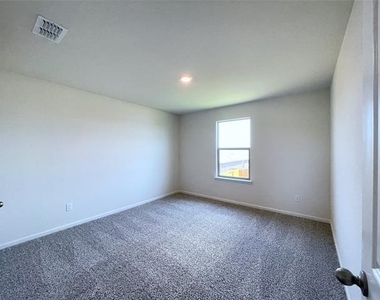 620 Fountain Drive - Photo Thumbnail 20