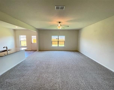 620 Fountain Drive - Photo Thumbnail 1
