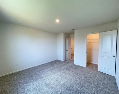 620 Fountain Drive - Photo Thumbnail 17