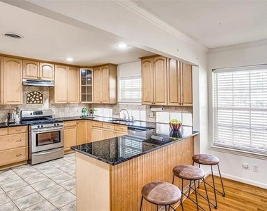 5730 Forest Lane - Photo Thumbnail 7