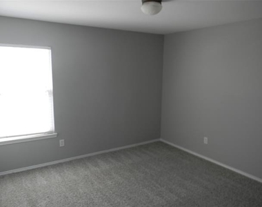 4636 Mountain Oak Street - Photo Thumbnail 16
