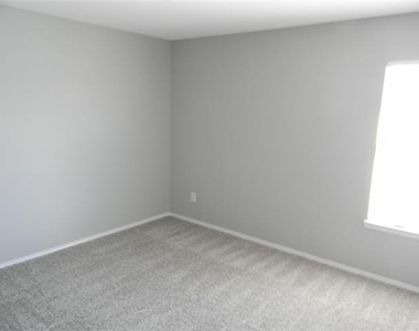 4636 Mountain Oak Street - Photo Thumbnail 17