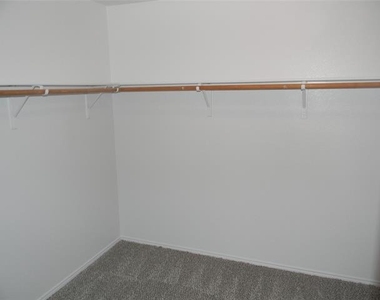4636 Mountain Oak Street - Photo Thumbnail 15