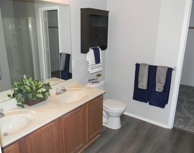 4636 Mountain Oak Street - Photo Thumbnail 12