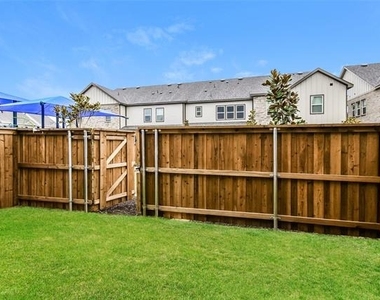 3024 Songbird Lane - Photo Thumbnail 15
