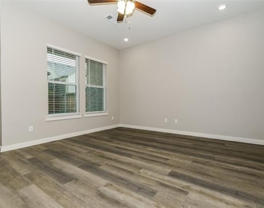 3024 Songbird Lane - Photo Thumbnail 9