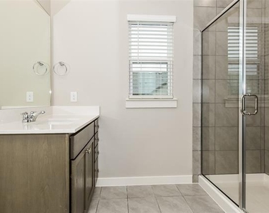 3024 Songbird Lane - Photo Thumbnail 10