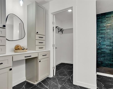 2910 W Crawford Street - Photo Thumbnail 24