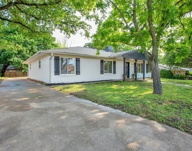 2910 W Crawford Street - Photo Thumbnail 29