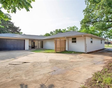 2910 W Crawford Street - Photo Thumbnail 31