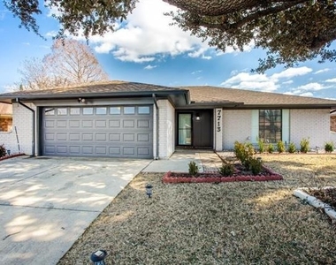7713 Songbird Lane - Photo Thumbnail 3