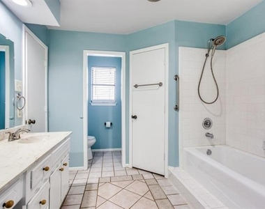 7713 Songbird Lane - Photo Thumbnail 16