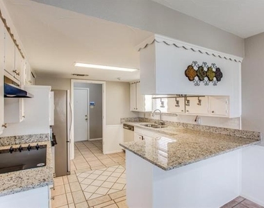 7713 Songbird Lane - Photo Thumbnail 8