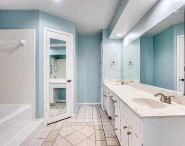 7713 Songbird Lane - Photo Thumbnail 15