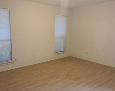 2021 Espinosa Drive - Photo Thumbnail 3