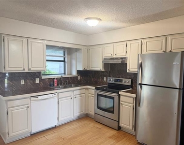 2021 Espinosa Drive - Photo Thumbnail 5