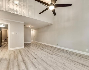 18240 Midway Road - Photo Thumbnail 4