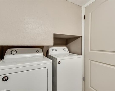 18240 Midway Road - Photo Thumbnail 26