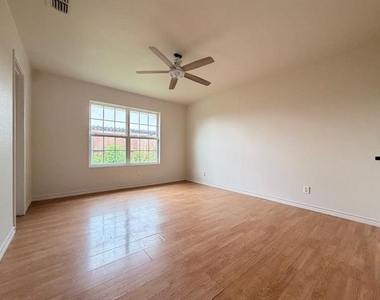 14003 Brookgreen Drive - Photo Thumbnail 6