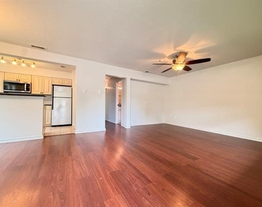14003 Brookgreen Drive - Photo Thumbnail 9