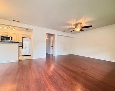 14003 Brookgreen Drive - Photo Thumbnail 8