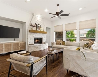 4101 Chimney Rock Drive - Photo Thumbnail 8