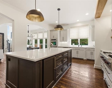 4101 Chimney Rock Drive - Photo Thumbnail 12