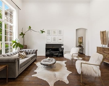4101 Chimney Rock Drive - Photo Thumbnail 3