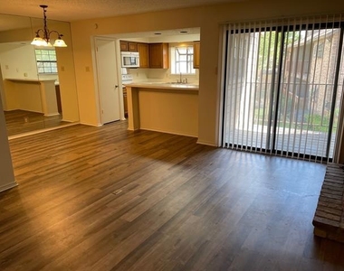 15221 Berry Trail - Photo Thumbnail 3