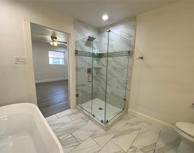 3035 Townsend Drive - Photo Thumbnail 14