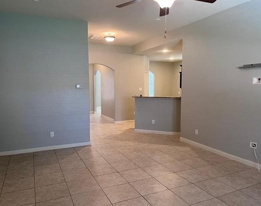 4504 Conley Lane - Photo Thumbnail 9
