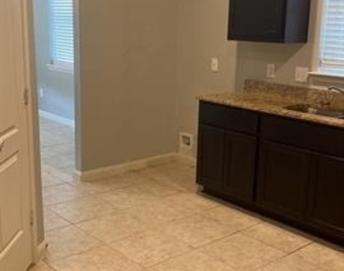 4504 Conley Lane - Photo Thumbnail 19