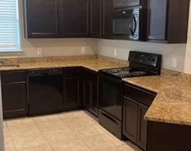4504 Conley Lane - Photo Thumbnail 17