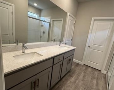 15800 Bronte Lane - Photo Thumbnail 7