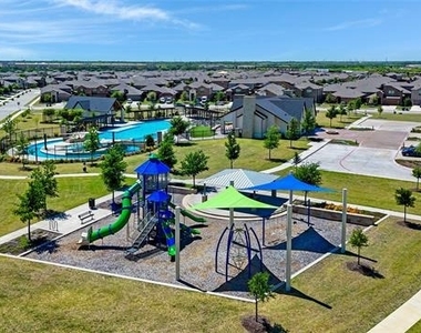 15800 Bronte Lane - Photo Thumbnail 19