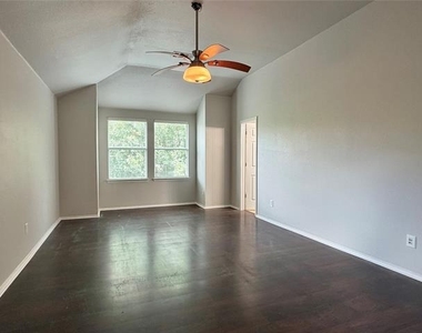 10616 Colfax Drive - Photo Thumbnail 12