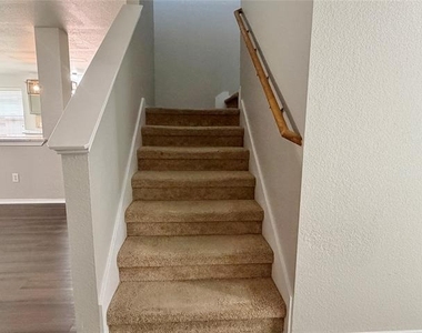 10616 Colfax Drive - Photo Thumbnail 9