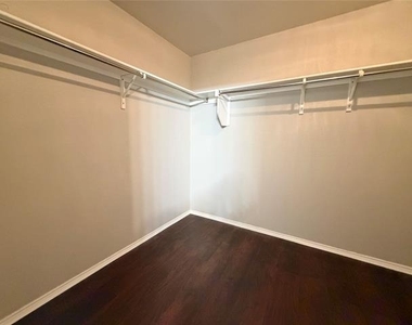 10616 Colfax Drive - Photo Thumbnail 17