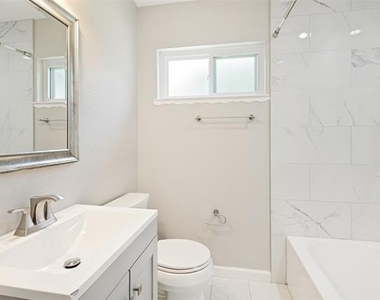11524 Strand Street - Photo Thumbnail 14