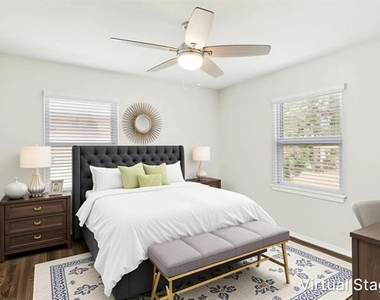 11524 Strand Street - Photo Thumbnail 13