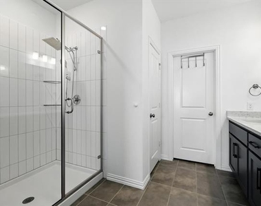 3709 Island Vista Drive - Photo Thumbnail 12